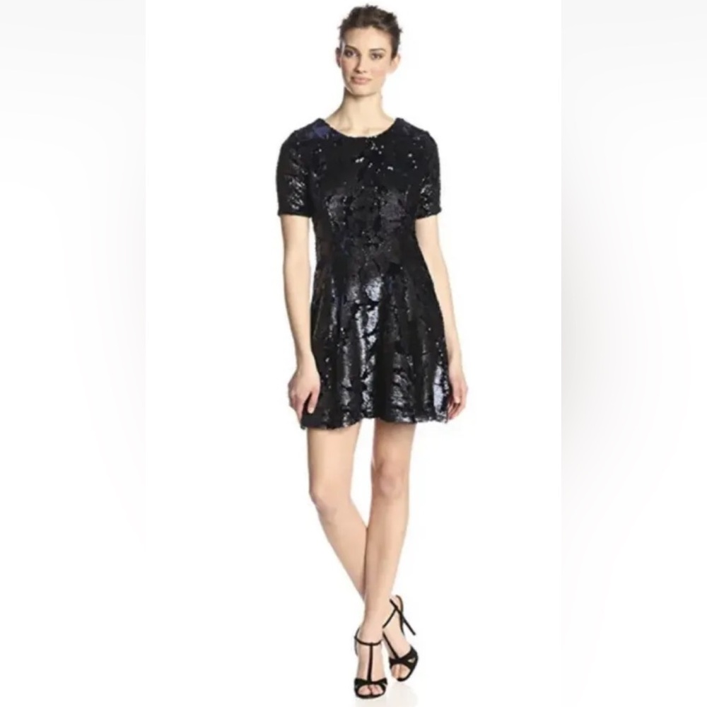 J by JOA Short Sleeve Navy & Black Velvet Sequined Dress SMALL *NWT*